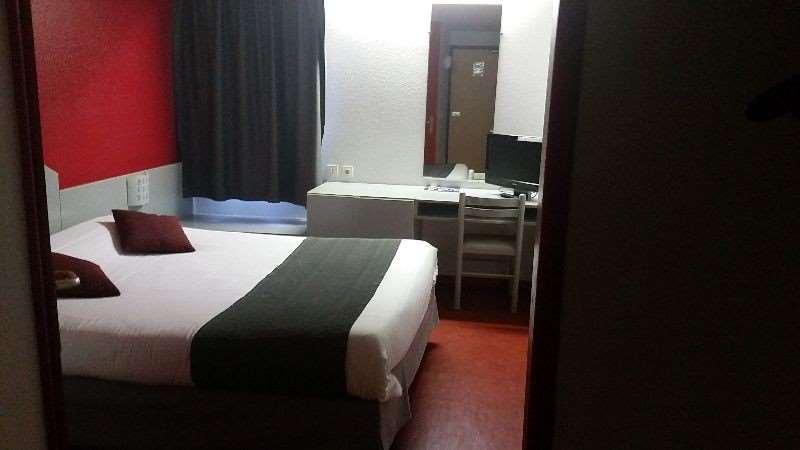 Brit Hotel סירגומין חדר תמונה